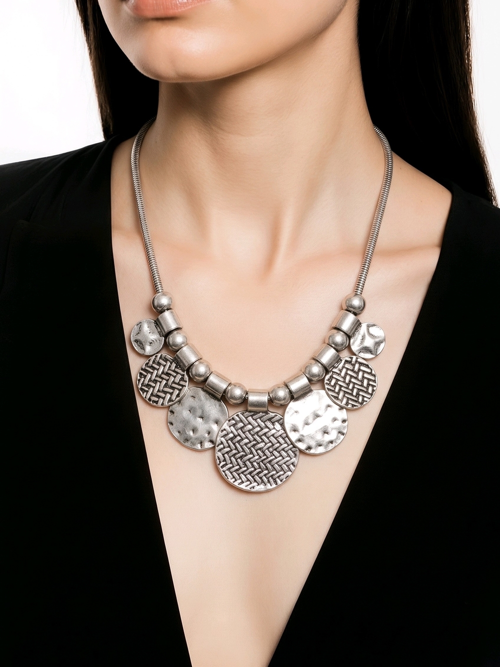 Erica Lyons Silver Tone Basket Weave Chain and Medallions Necklace